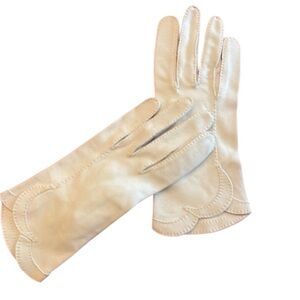 Crescendo vintage size 6 cream stretch cotton wrist gloves bride first communion